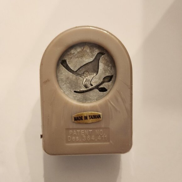 Bird Hole Punch Brenda Walton paper Scrapbook Craft Shapes - Picture 7 of 7